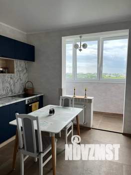 1-к квартира, посуточно, 42м2, 8/10 этаж