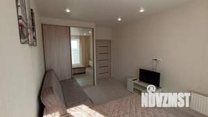 1-к квартира, посуточно, 39м2, 10/10 этаж