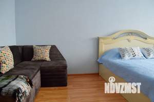 1-к квартира, посуточно, 47м2, 6/9 этаж