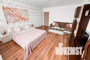 1-к квартира, посуточно, 41м2, 5/8 этаж