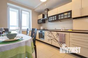 1-к квартира, посуточно, 42м2, 8/10 этаж