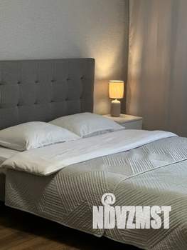 1-к квартира, посуточно, 38м2, 5/5 этаж