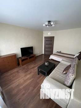 1-к квартира, посуточно, 43м2, 6/9 этаж