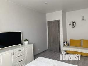 1-к квартира, посуточно, 44м2, 6/9 этаж