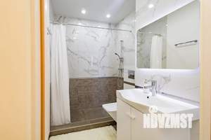 1-к квартира, посуточно, 38м2, 4/10 этаж
