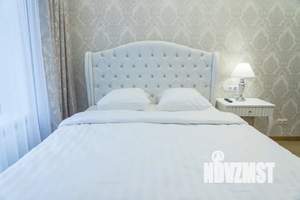 1-к квартира, посуточно, 44м2, 4/8 этаж