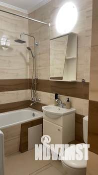 1-к квартира, посуточно, 39м2, 4/9 этаж