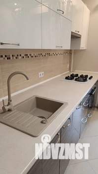 1-к квартира, посуточно, 37м2, 3/9 этаж