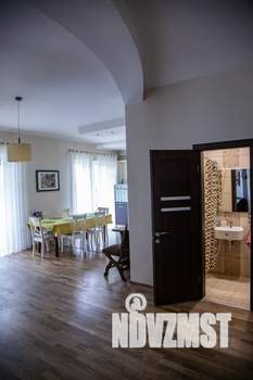 4-к квартира, посуточно, 164м2, 1/5 этаж