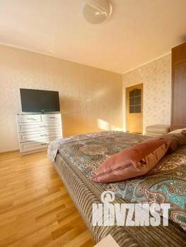 2-к квартира, посуточно, 75м2, 1/1 этаж