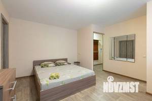 1-к квартира, посуточно, 35м2, 1/1 этаж