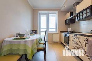 1-к квартира, посуточно, 42м2, 8/10 этаж