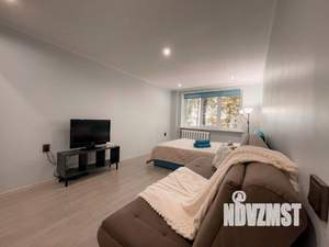 2-к квартира, посуточно, 42м2, 1/1 этаж