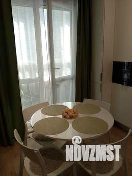 1-к квартира, посуточно, 38м2, 2/10 этаж