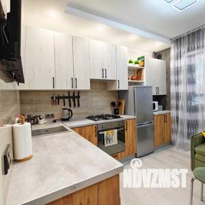 1-к квартира, посуточно, 33м2, 1/8 этаж