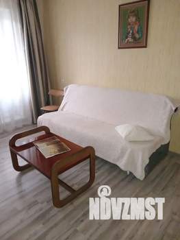 1-к квартира, посуточно, 42м2, 2/9 этаж
