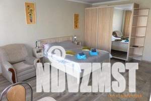 1-к квартира, посуточно, 32м2, 4/4 этаж