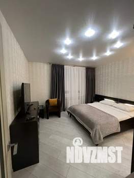 1-к квартира, посуточно, 40м2, 7/8 этаж