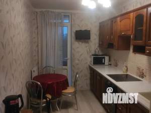 1-к квартира, посуточно, 39м2, 3/17 этаж