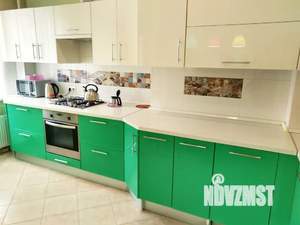 2-к квартира, посуточно, 64м2, 1/9 этаж