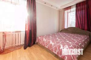 1-к квартира, посуточно, 49м2, 1/1 этаж