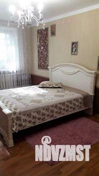 2-к квартира, посуточно, 45м2, 1/1 этаж