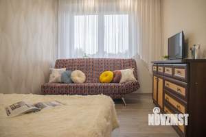 1-к квартира, посуточно, 38м2, 1/9 этаж