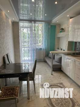 1-к квартира, посуточно, 46м2, 1/10 этаж