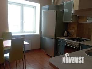 1-к квартира, посуточно, 38м2, 3/5 этаж
