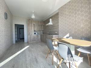 1-к квартира, на длительный срок, 53м2, 3/5 этаж