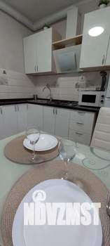 1-к квартира, посуточно, 38м2, 8/9 этаж