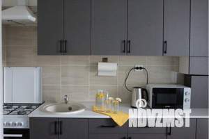 1-к квартира, посуточно, 42м2, 1/8 этаж