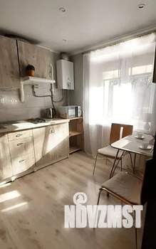 Студия квартира, посуточно, 33м2, 2/5 этаж