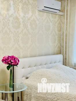 1-к квартира, посуточно, 42м2, 4/9 этаж