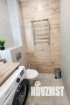 1-к квартира, посуточно, 42м2, 7/10 этаж