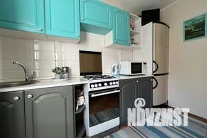 1-к квартира, посуточно, 35м2, 3/3 этаж