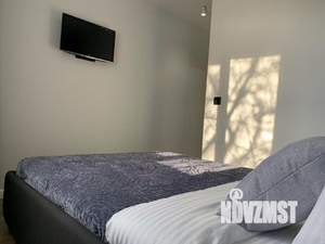 2-к квартира, посуточно, 40м2, 1/1 этаж