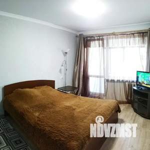 1-к квартира, посуточно, 33м2, 3/10 этаж