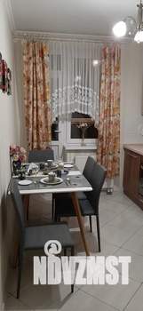 1-к квартира, посуточно, 42м2, 7/15 этаж