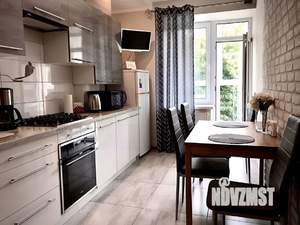 1-к квартира, посуточно, 40м2, 3/9 этаж