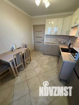 1-к квартира, посуточно, 40м2, 11/13 этаж