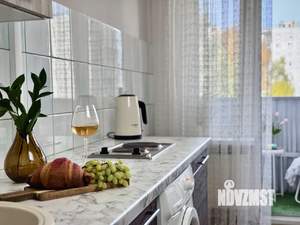 1-к квартира, посуточно, 38м2, 3/6 этаж