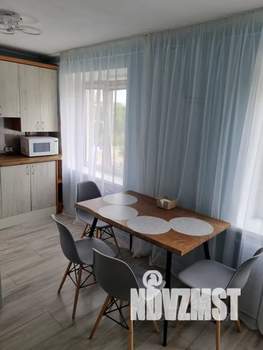 1-к квартира, посуточно, 42м2, 5/5 этаж