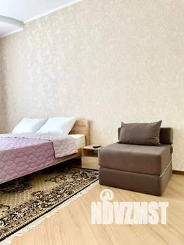 1-к квартира, посуточно, 43м2, 1/4 этаж