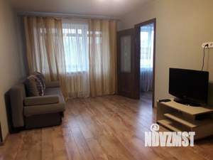 2-к квартира, посуточно, 45м2, 5/5 этаж