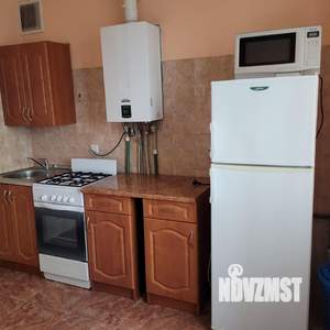 1-к квартира, посуточно, 42м2, 3/7 этаж