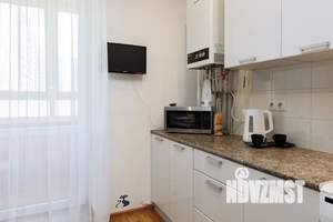 1-к квартира, посуточно, 40м2, 2/10 этаж