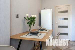 2-к квартира, посуточно, 63м2, 3/8 этаж
