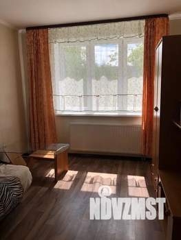 1-к квартира, посуточно, 35м2, 3/9 этаж