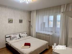 1-к квартира, посуточно, 28м2, 6/9 этаж